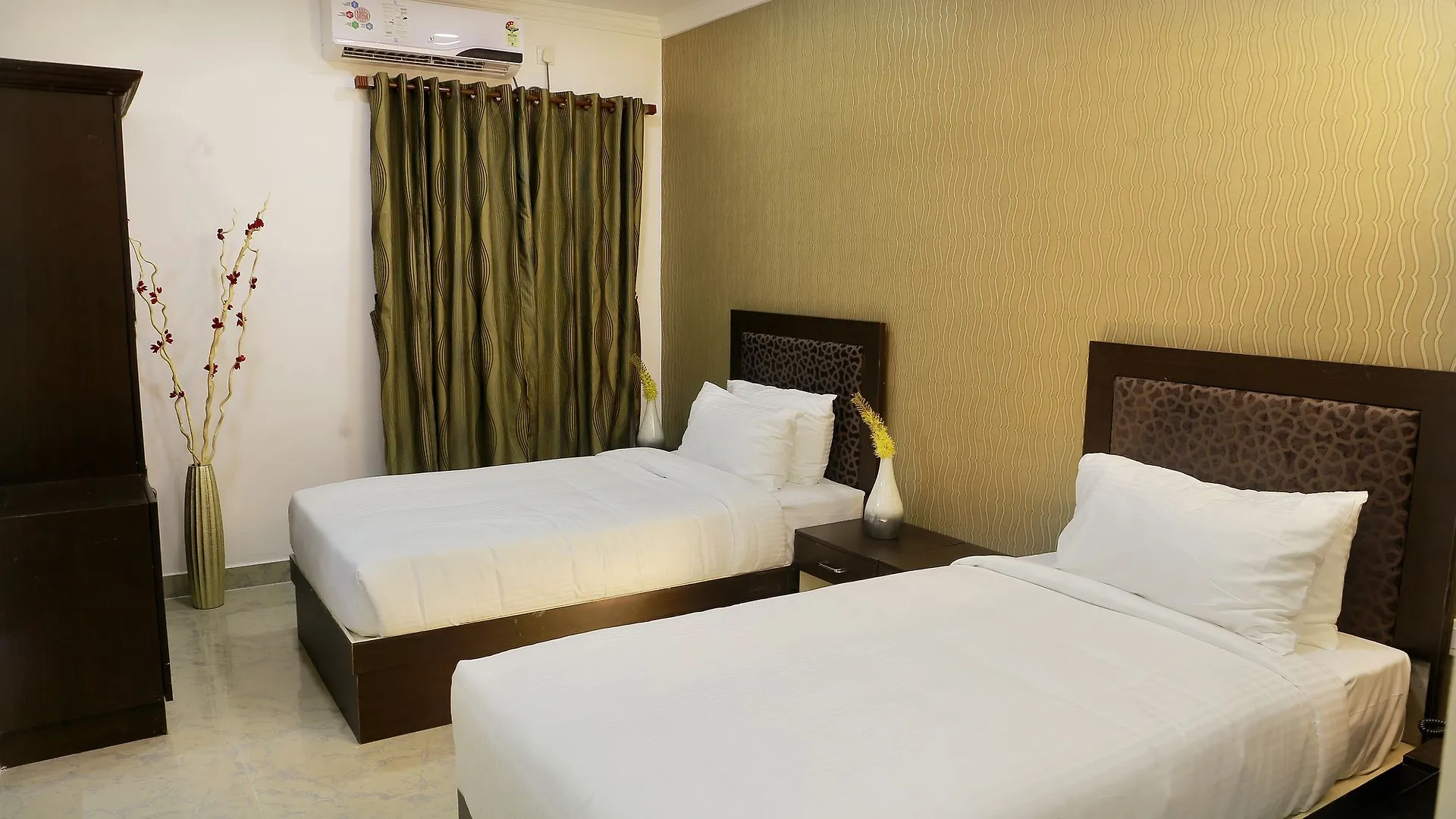 Hotel Treebo Grand Canyon By D2V Kochi 3*,